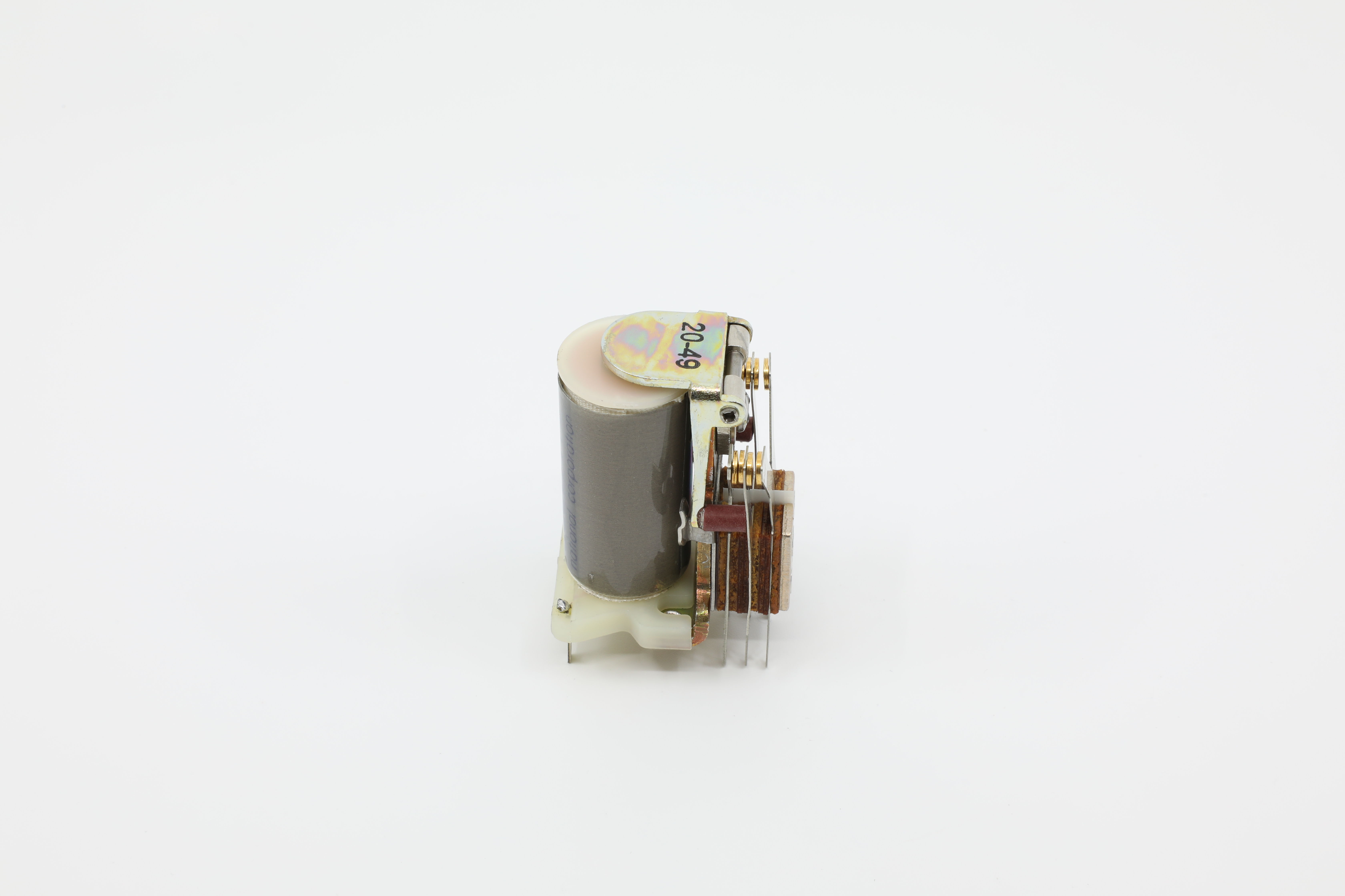 OCC relay unit for power distribution applications